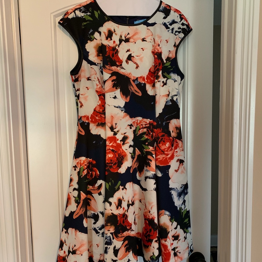 Vince Camuto Dress
